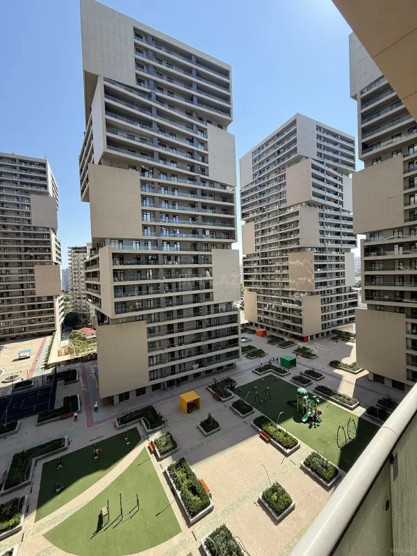 Satılır 2 otaqlı mənzil 106 m²