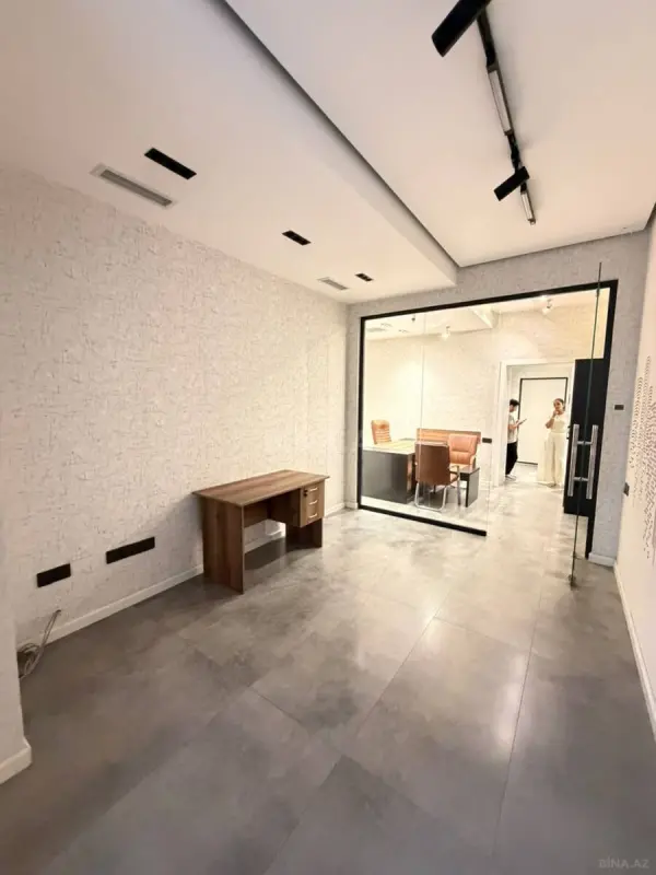 Kirayə verilir 2 otaqlı ofis 57 m²