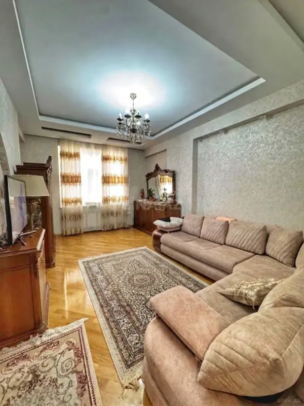 Satılır 3 otaqlı mənzil 95 m²