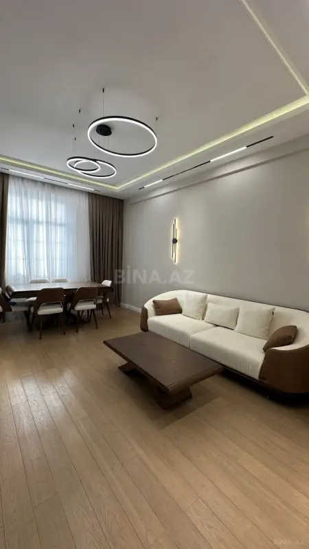 Satılır 2 otaqlı mənzil 86 m²