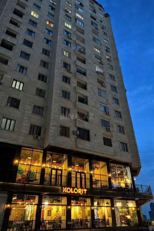 Satılır 3 otaqlı mənzil 125 m²