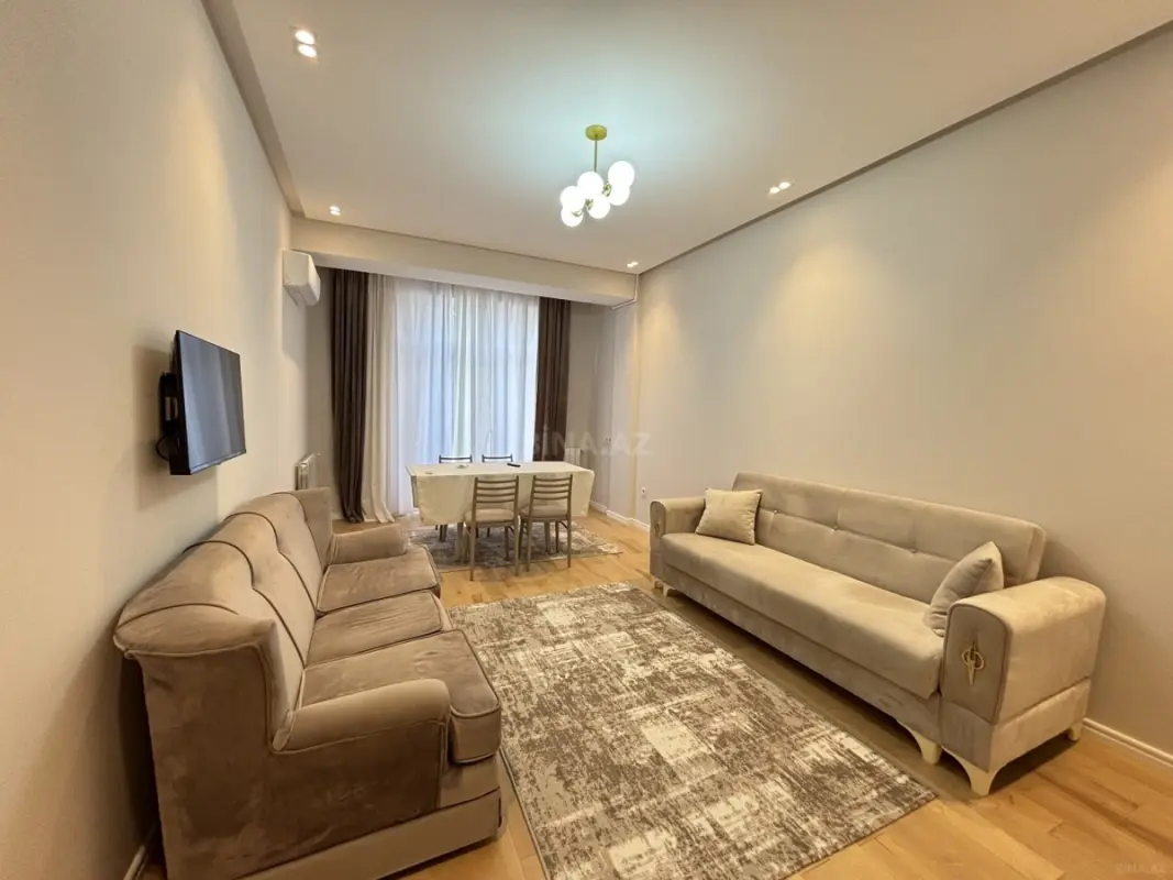 Kirayə verilir 2 otaqlı mənzil 80 m²