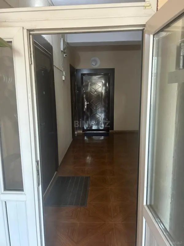 Satılır 3 otaqlı mənzil 135 m²