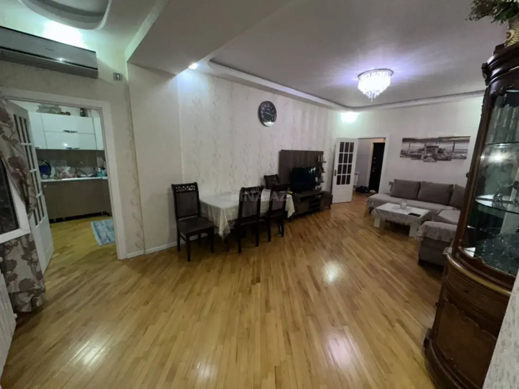 Satılır 3 otaqlı mənzil 100 m²