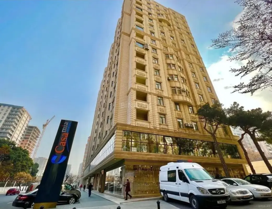 Satılır 3 otaqlı mənzil 155 m²