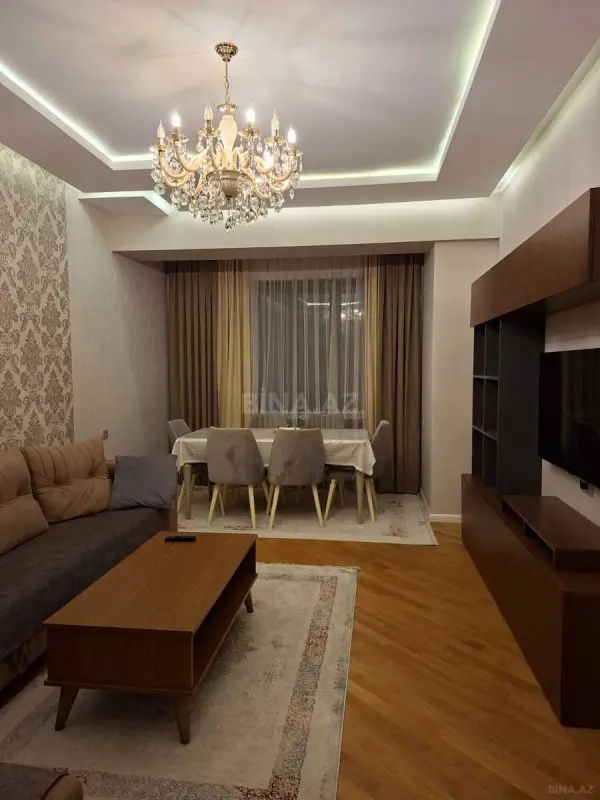 Kirayə verilir 2 otaqlı mənzil 80 m²