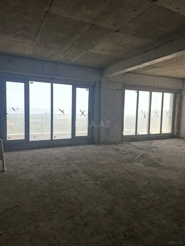 Satılır 3 otaqlı mənzil 157 m²