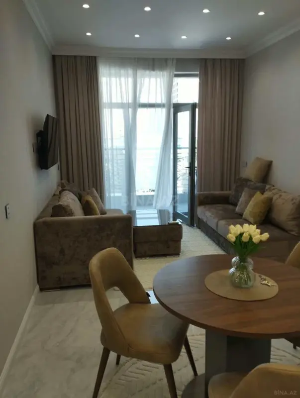 Satılır 1 otaqlı mənzil 40 m²