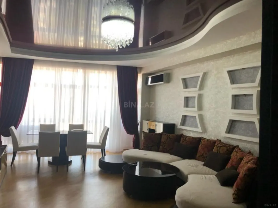 Kirayə verilir 3 otaqlı mənzil 135 m²