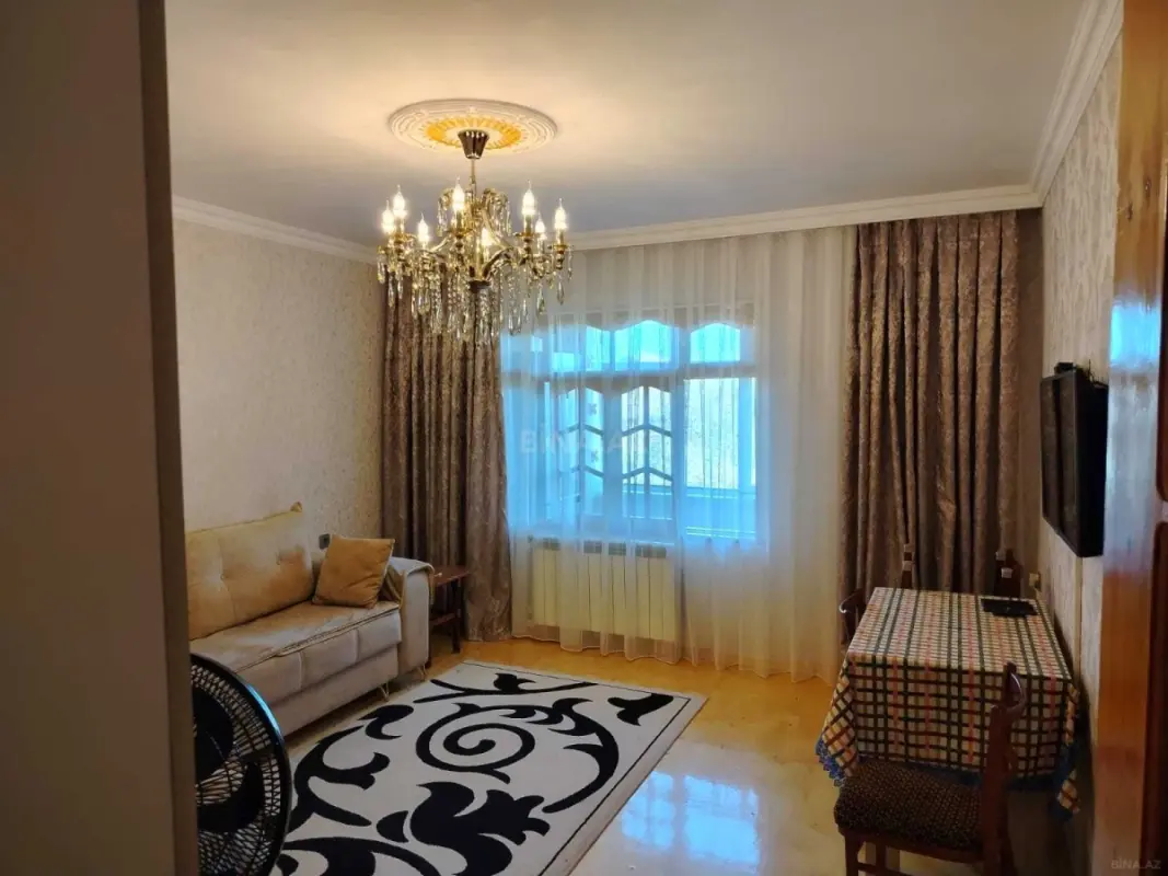 Satılır 2 otaqlı mənzil 70 m²