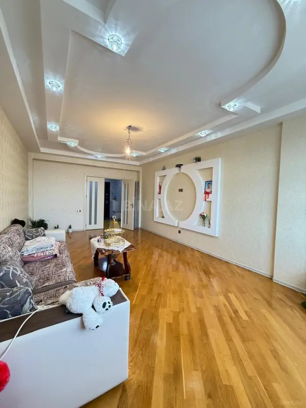 Satılır 3 otaqlı mənzil 127 m²