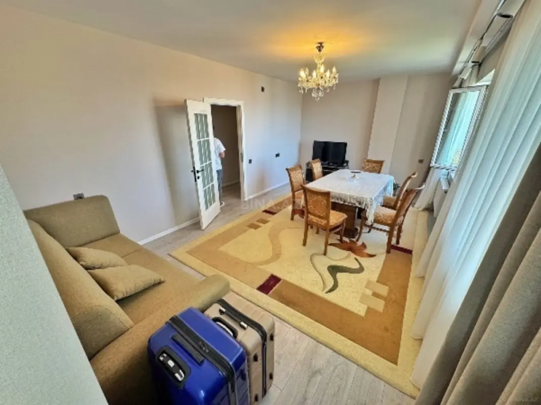 Satılır 3 otaqlı mənzil 95 m²