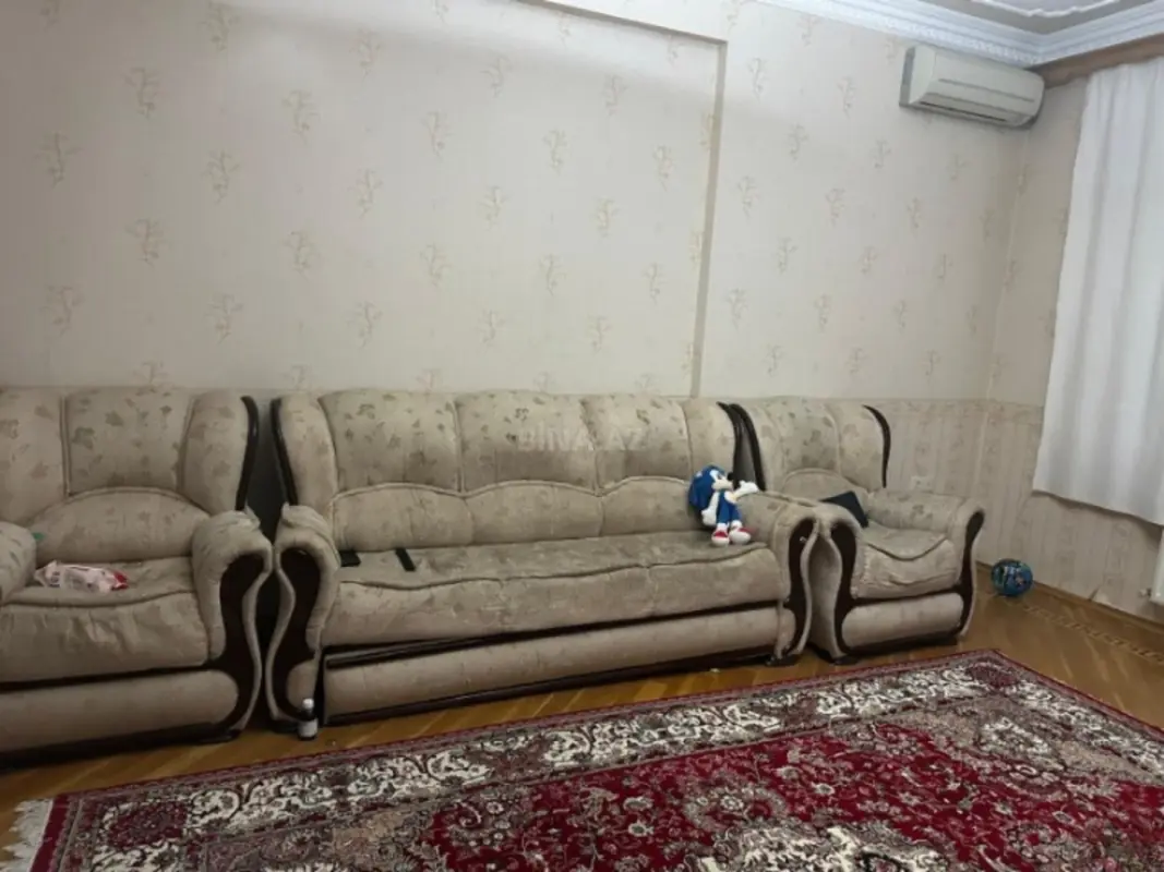Kirayə verilir 3 otaqlı mənzil 100 m²