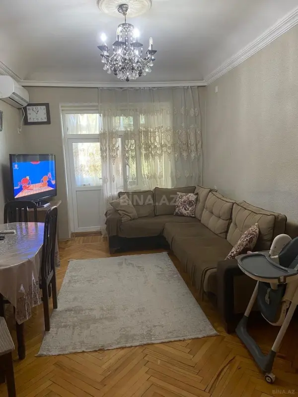Satılır 4 otaqlı mənzil 85 m²