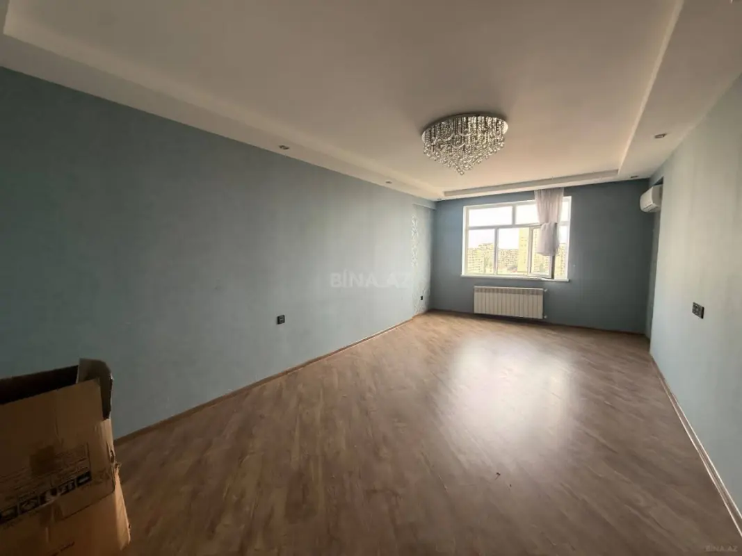 Satılır 3 otaqlı mənzil 112 m²