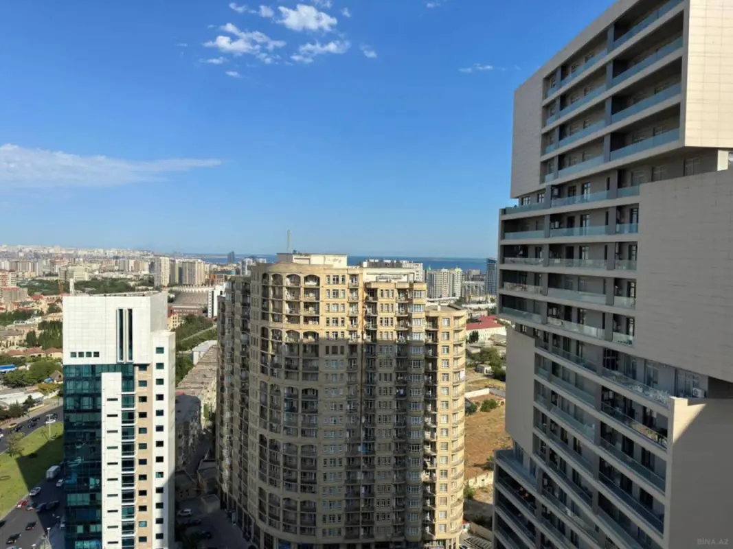 Kirayə verilir 4 otaqlı mənzil 178 m²