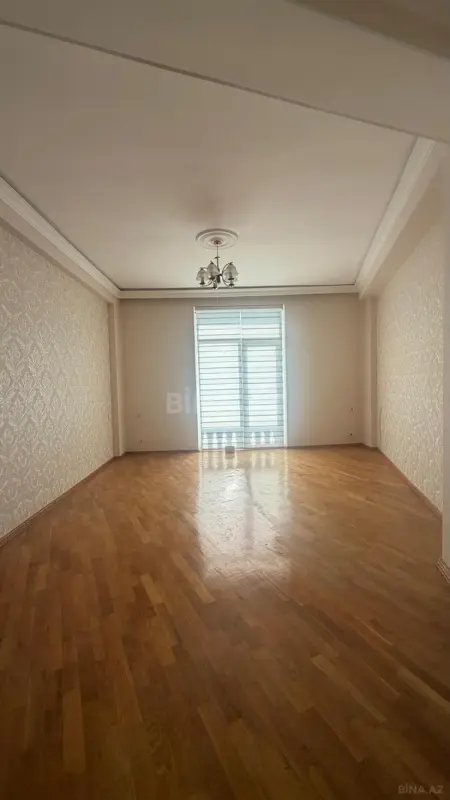 Satılır 1 otaqlı mənzil 63 m²