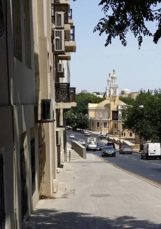 Kirayə verilir 3 otaqlı ofis 60 m²
