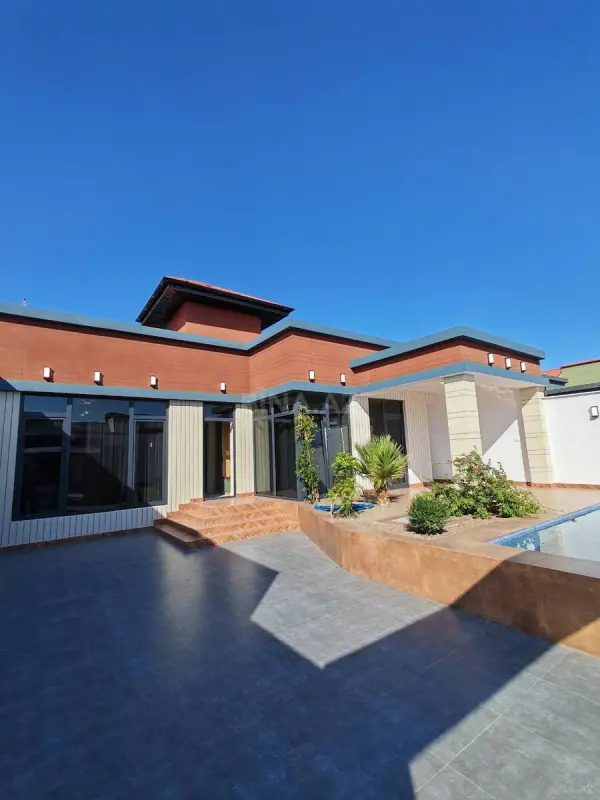Satılır 4 otaqlı həyət evi 165 m²
