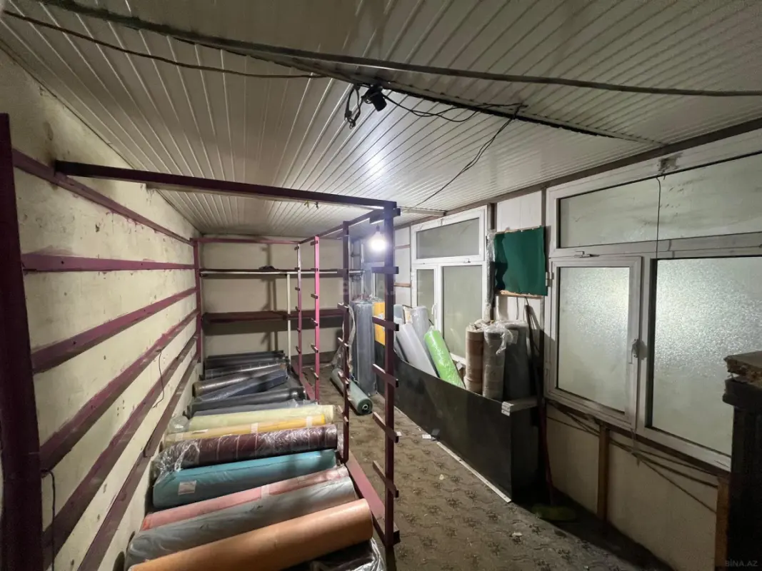 Satılır obyekt 300 m²