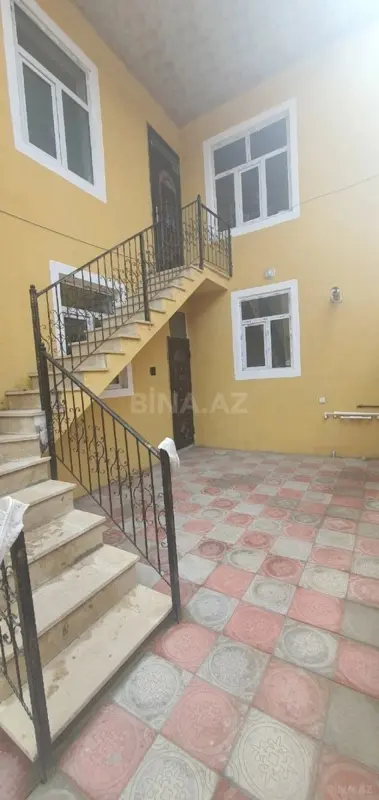 Satılır 5 otaqlı həyət evi 160 m²