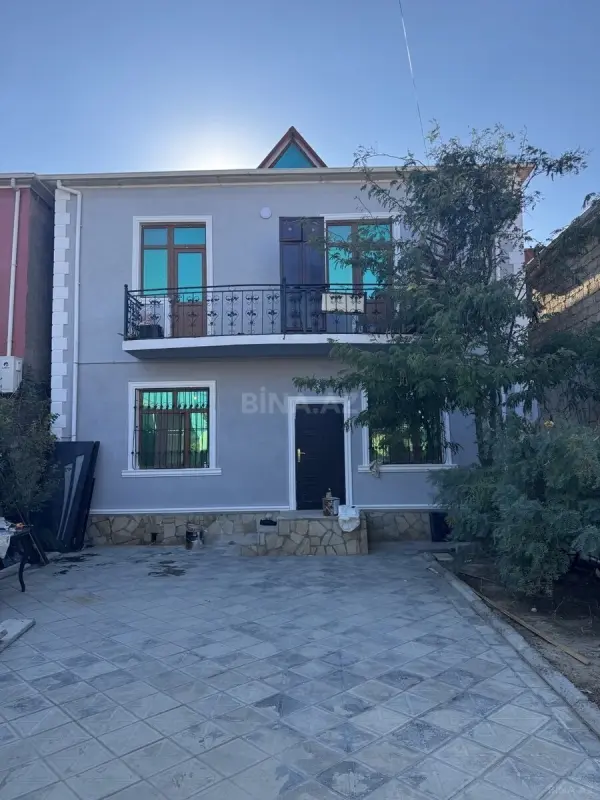 Satılır 5 otaqlı həyət evi 145 m²