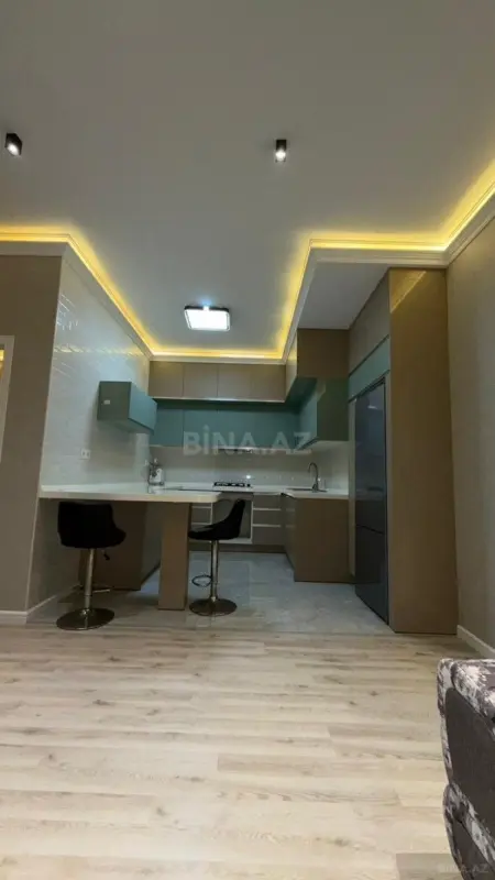 Kirayə verilir 2 otaqlı mənzil 80 m²