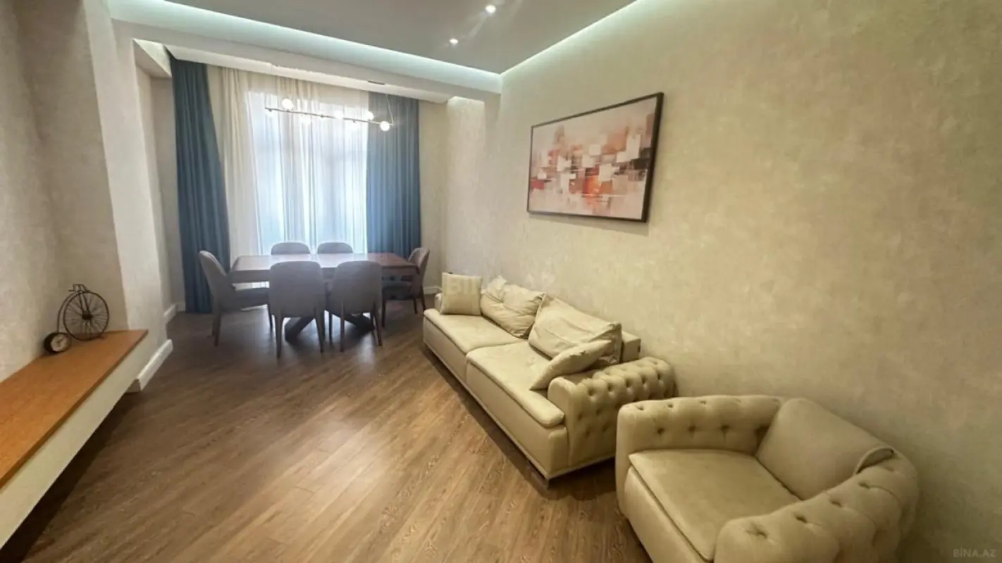 Satılır 3 otaqlı mənzil 116 m²