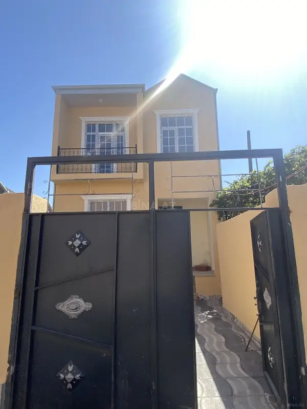 Satılır 4 otaqlı həyət evi 120 m²