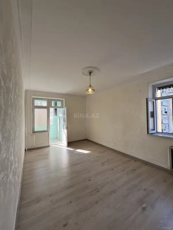 Satılır 2 otaqlı mənzil 42 m²
