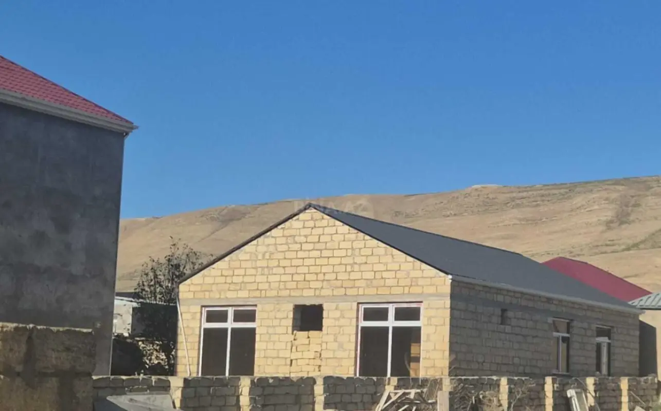 Satılır 3 otaqlı həyət evi 108 m²
