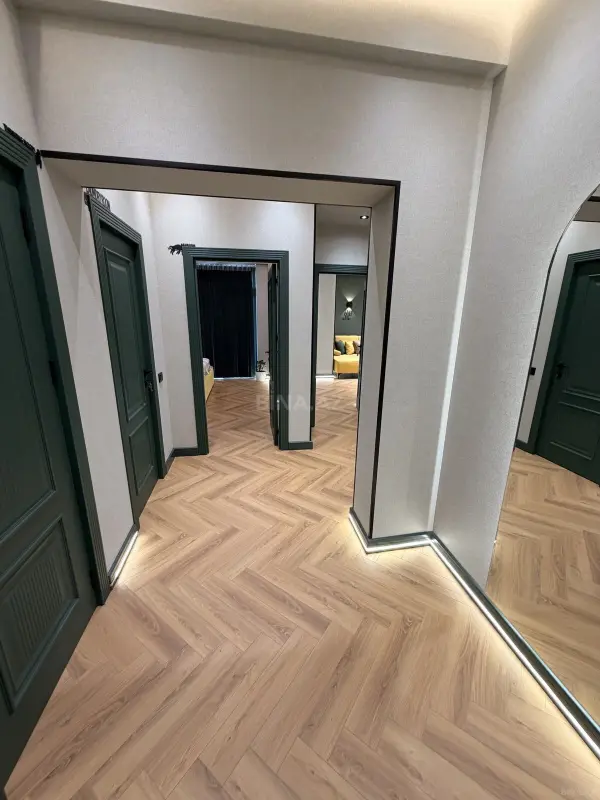 Satılır 3 otaqlı mənzil 103 m²