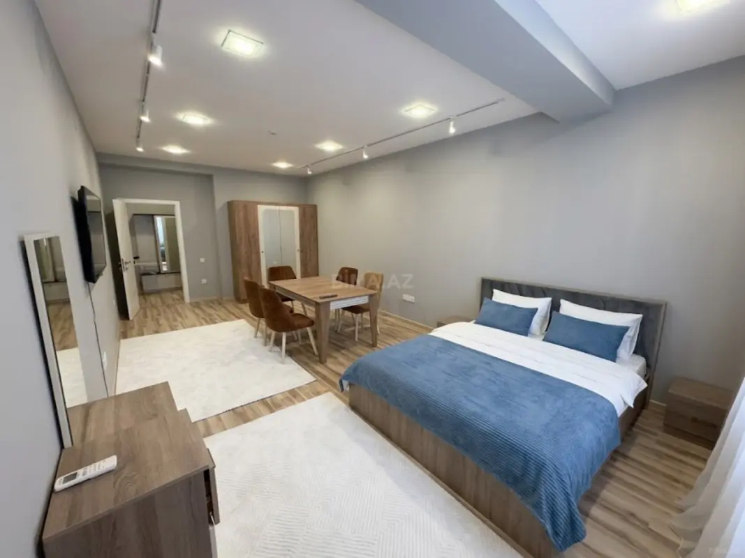Kirayə verilir 3 otaqlı mənzil 100 m²