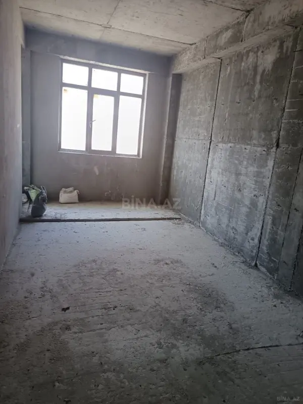 Satılır 3 otaqlı mənzil 126 m²