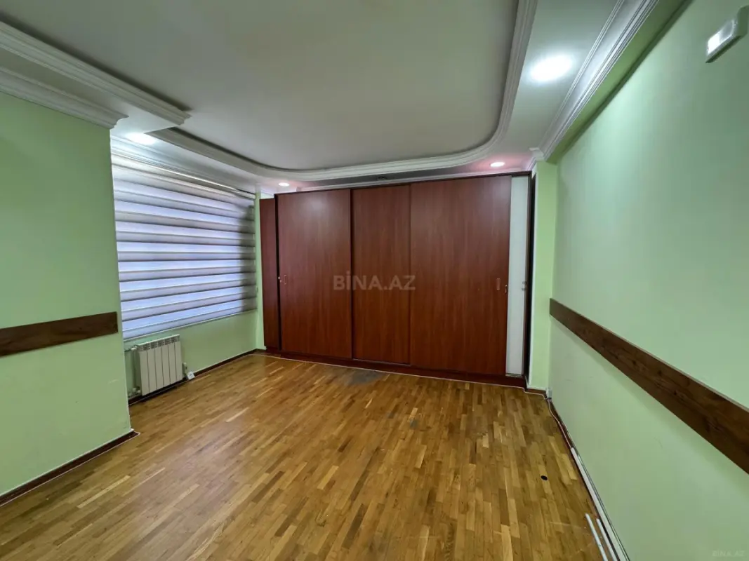 Kirayə verilir 3 otaqlı ofis 135 m²