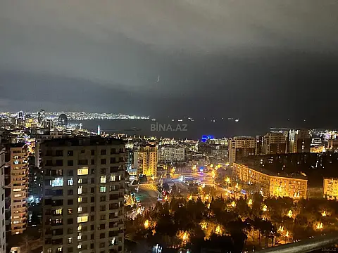 Kirayə verilir 4 otaqlı mənzil 160 m² — Bakı 4 otaq 160.00 m²
