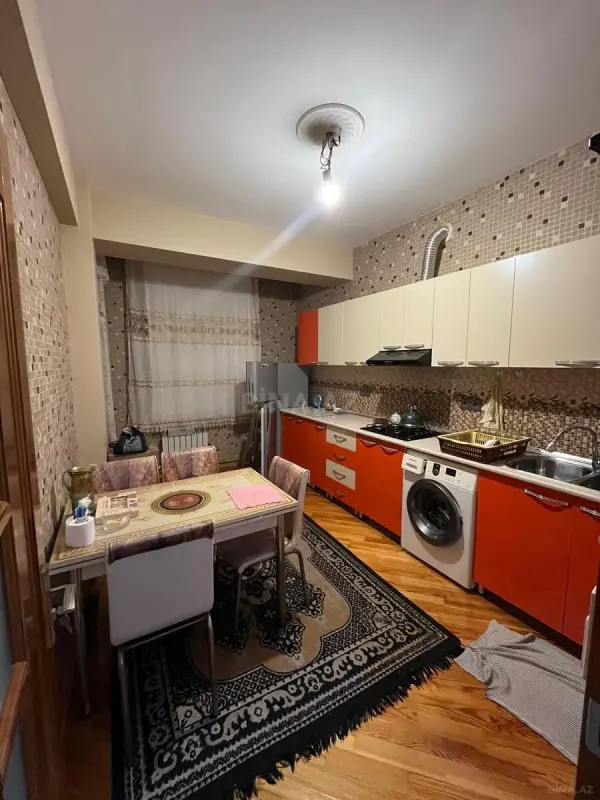 Kirayə verilir 2 otaqlı mənzil 64 m²