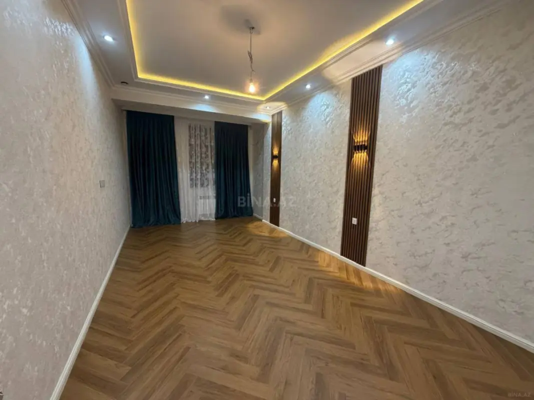 Satılır 3 otaqlı mənzil 151 m²