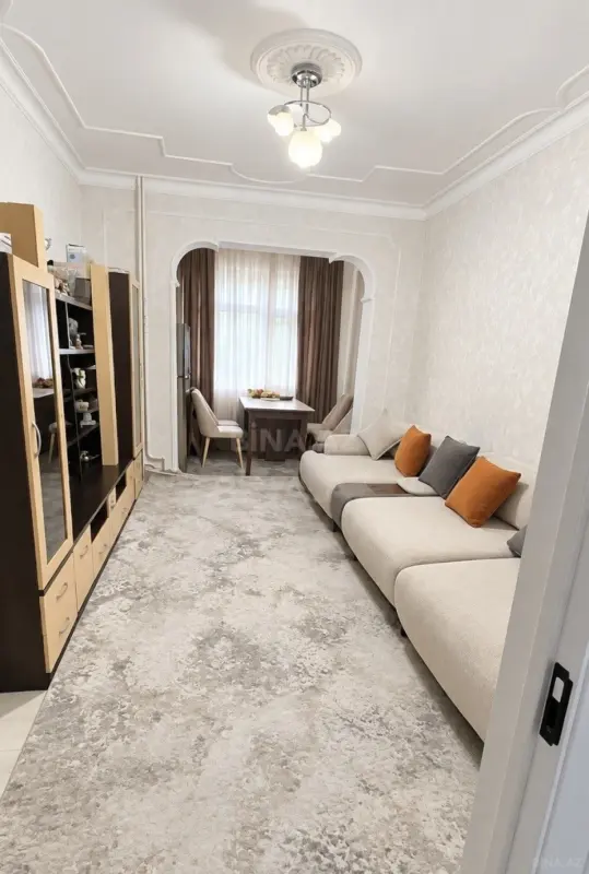 Kirayə verilir 2 otaqlı mənzil 57 m²