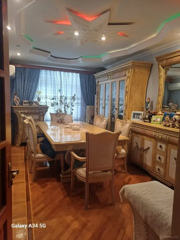 Satılır 5 otaqlı mənzil 100 m²