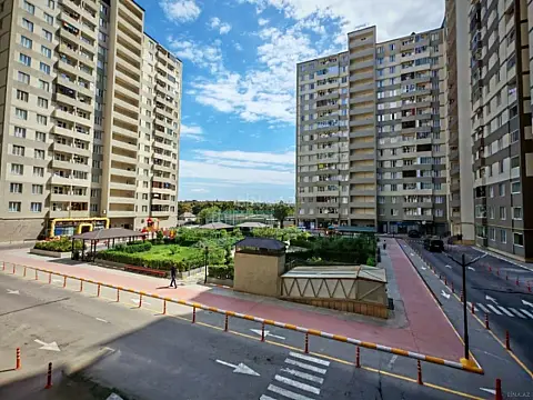 Satılır 3 otaqlı mənzil 100 m² — Bakı 3 otaq 100.00 m²