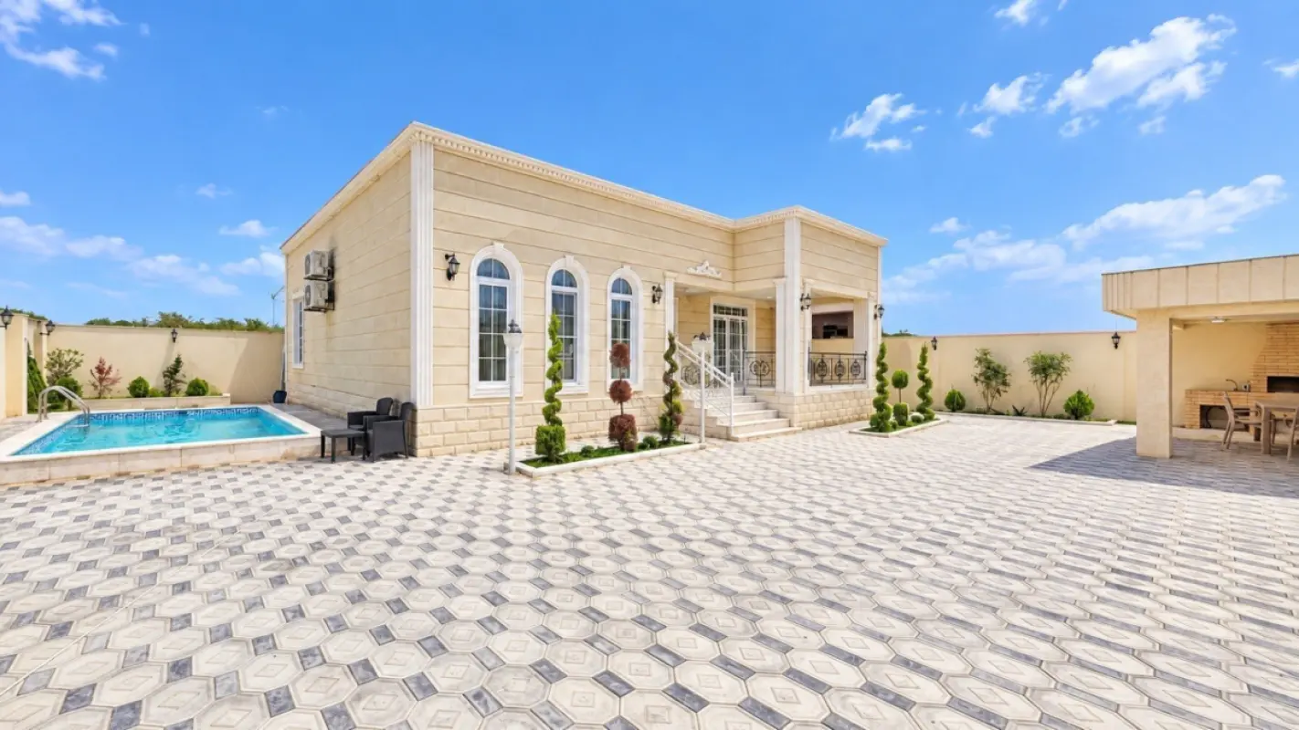 Satılır 4 otaqlı həyət evi 160 m²