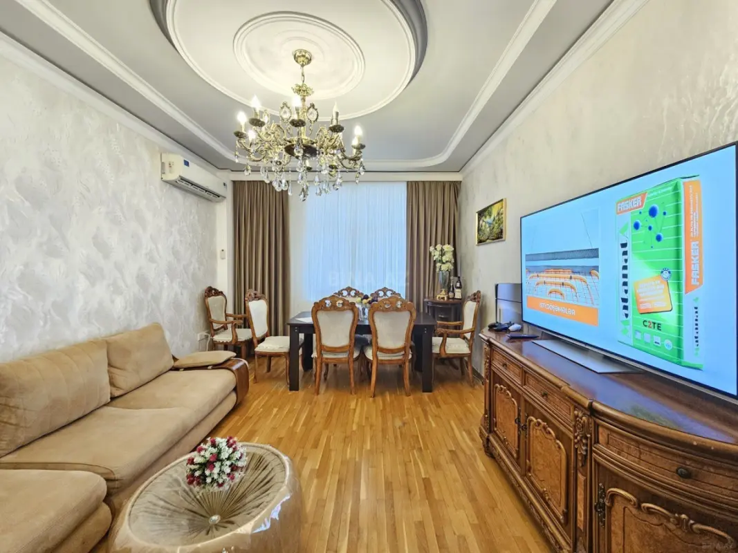 Satılır 2 otaqlı mənzil 86 m²