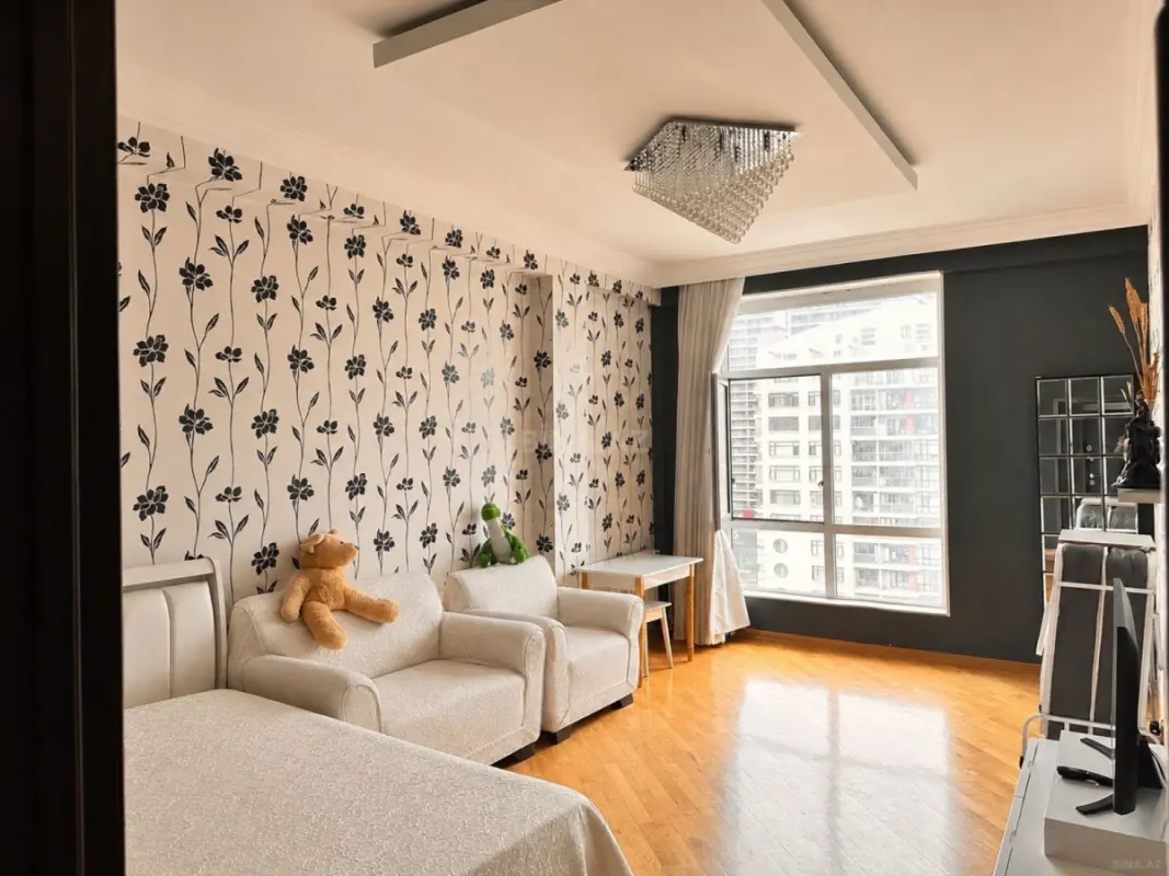 Kirayə verilir 2 otaqlı mənzil 55 m²