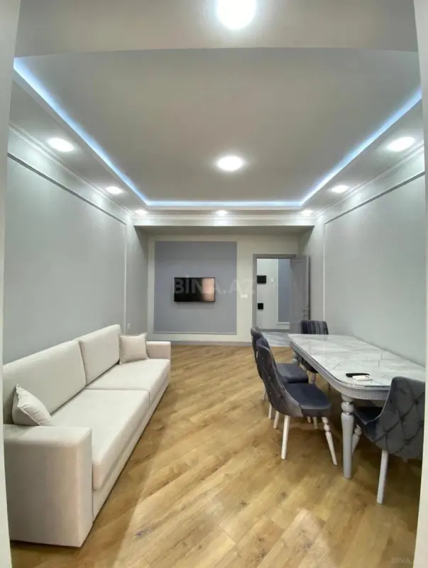 Kirayə verilir 2 otaqlı mənzil 64 m²