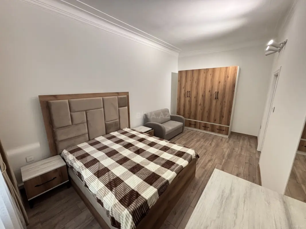 Kirayə verilir 4 otaqlı mənzil 120 m²