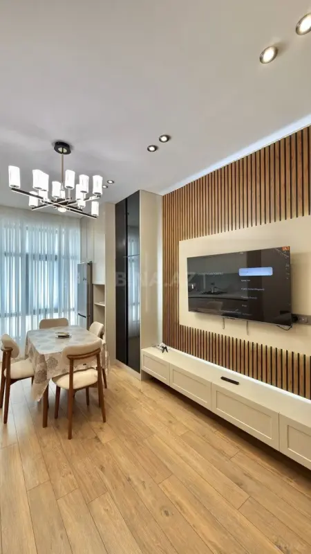 Kirayə verilir 2 otaqlı mənzil 66 m²