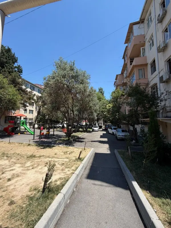 Satılır 3 otaqlı mənzil 60 m²