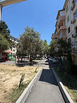 Satılır 3 otaqlı mənzil 60 m² — Bakı, Memar Əcəmi yanı 3 otaq 60.00 m²