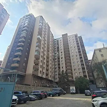 Satılır 3 otaqlı mənzil 148 m² — Bakı 3 otaq 148.00 m²